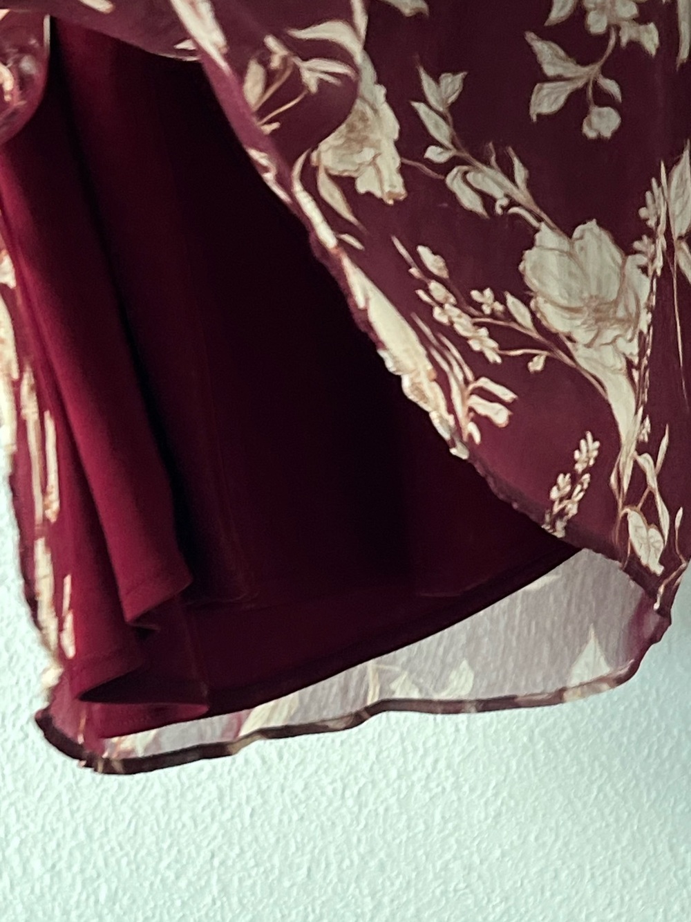 BCX‎ Burgundy Floral Cold-Shoulder Blouse with Cream Flowers, Size L - Picture 8 of 10